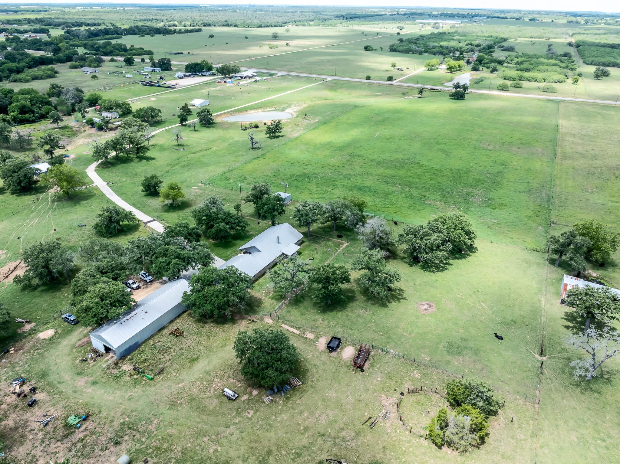 6589 State Highway 304, Harwood, TX 78632