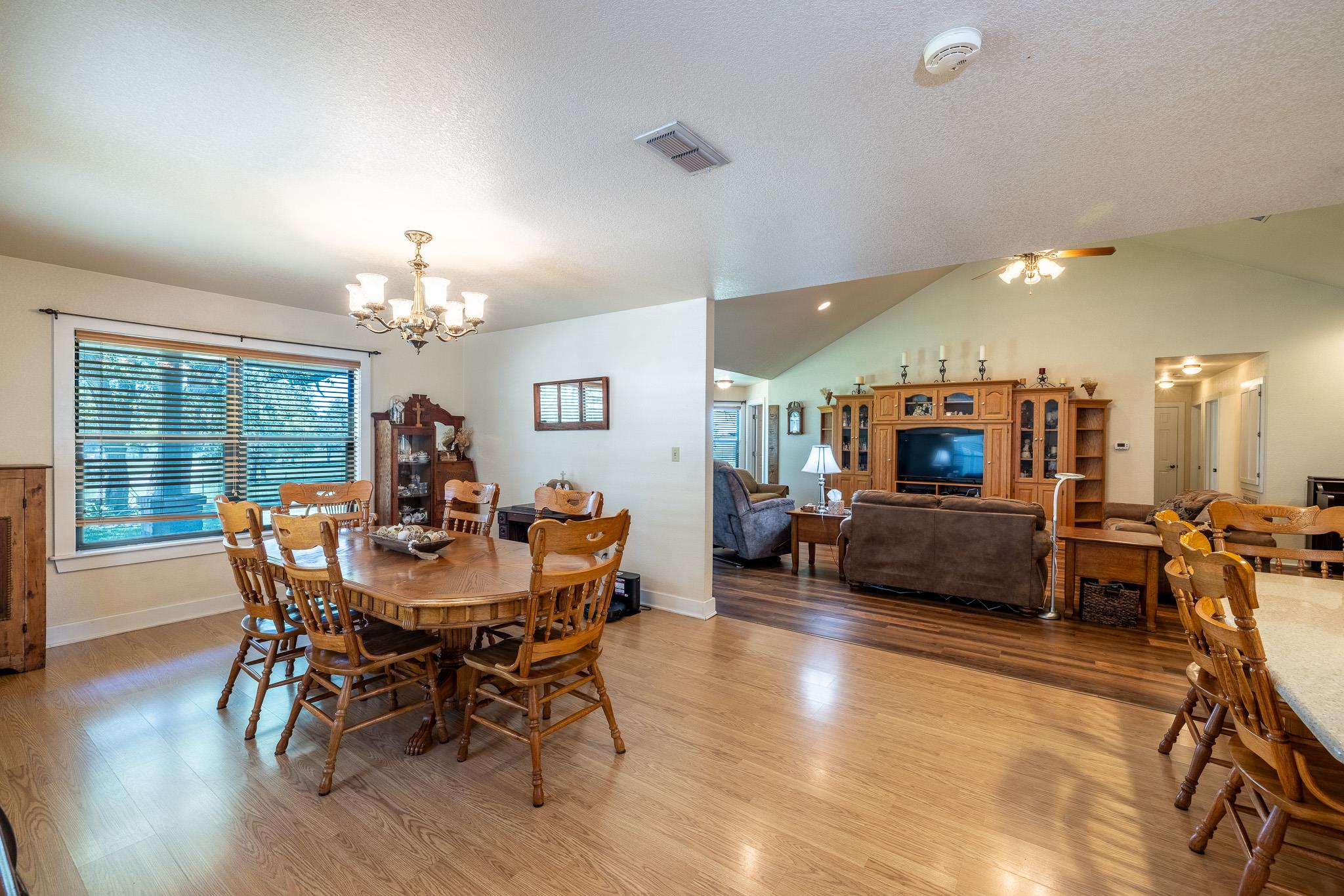 6589 State Highway 304, Harwood, TX 78632