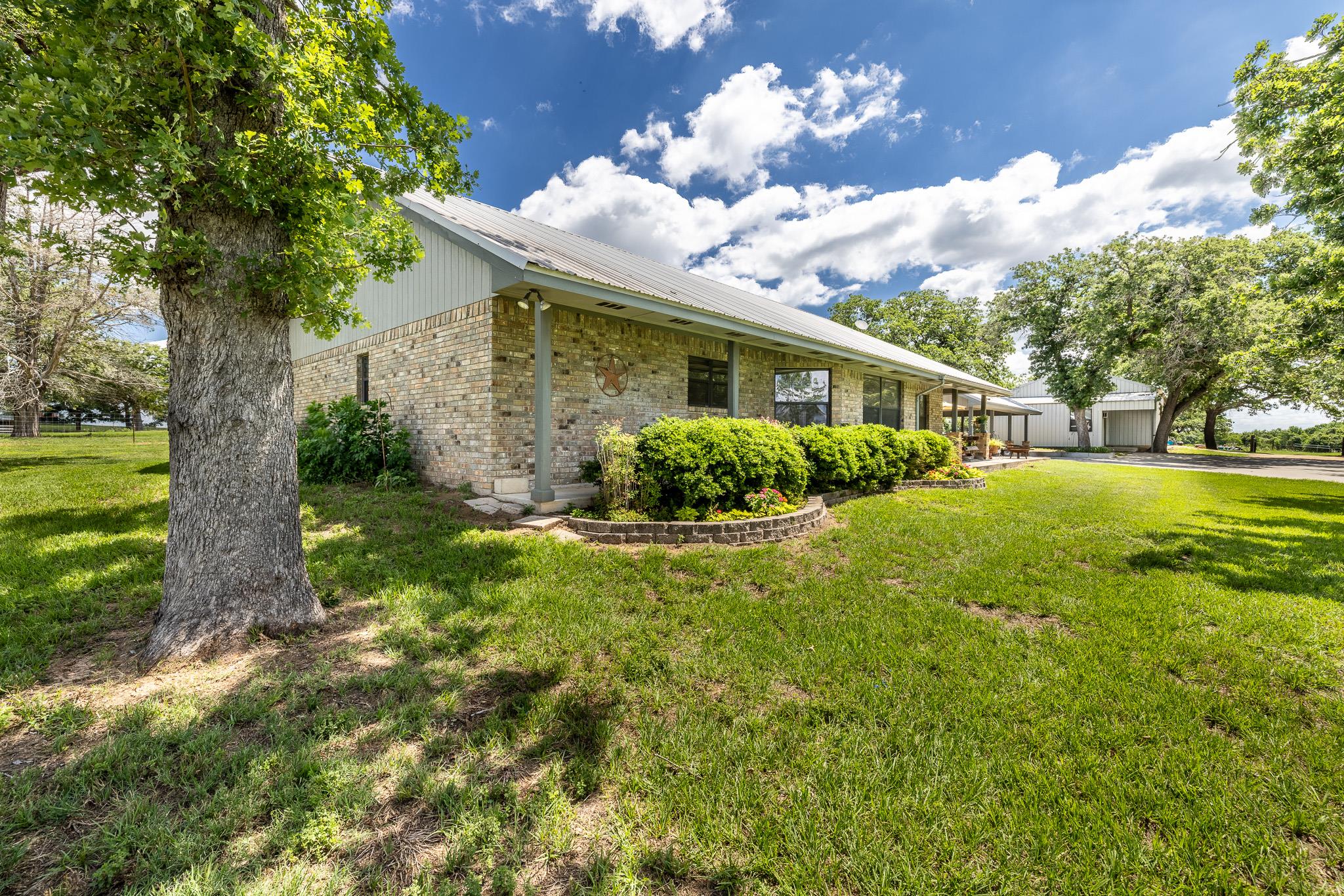 6589 State Highway 304, Harwood, TX 78632