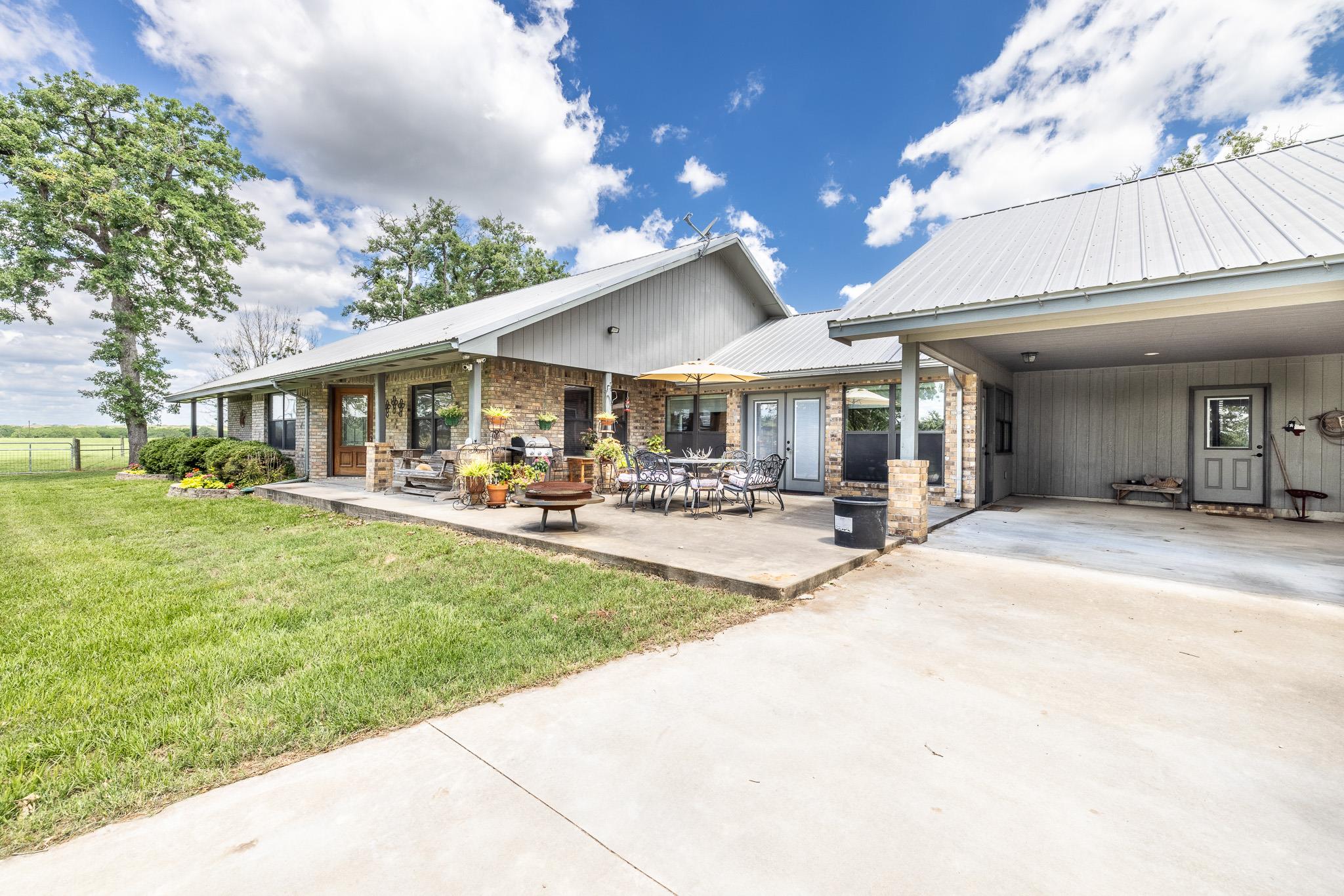 6589 State Highway 304, Harwood, TX 78632