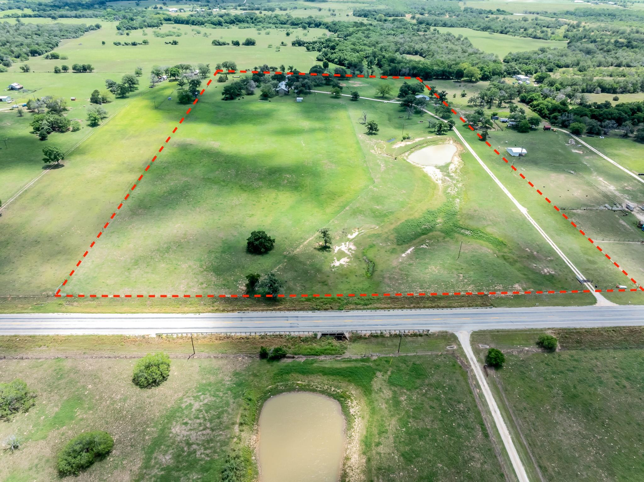 6589 State Highway 304, Harwood, TX 78632