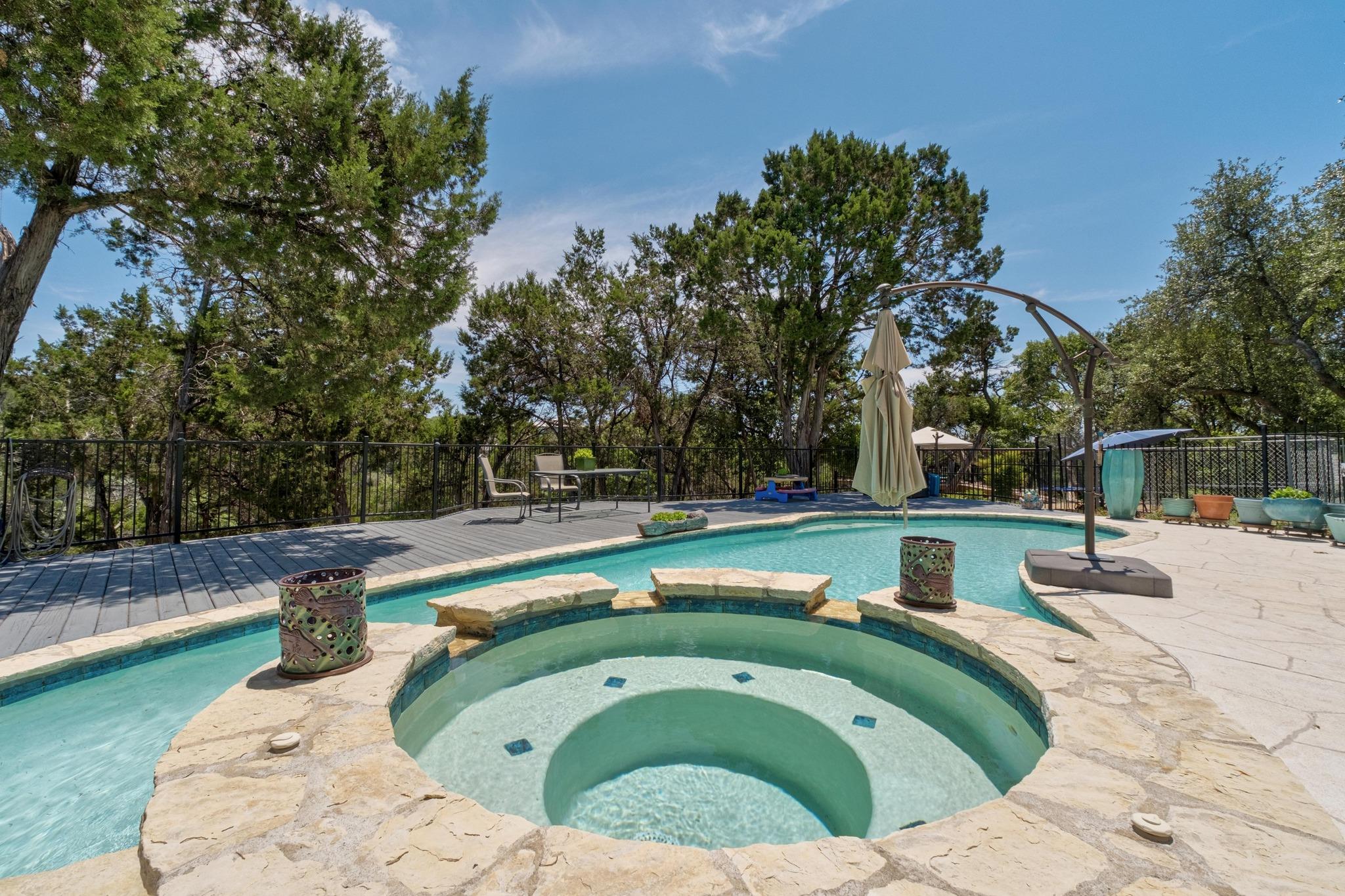 9201 Silver Pine Cv, Austin, TX 78733