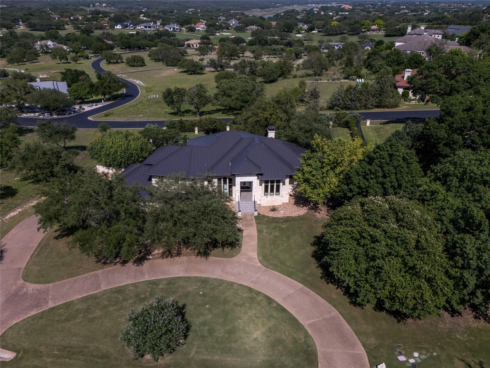 115 Hidden Hills Dr, Spicewood, TX 78669