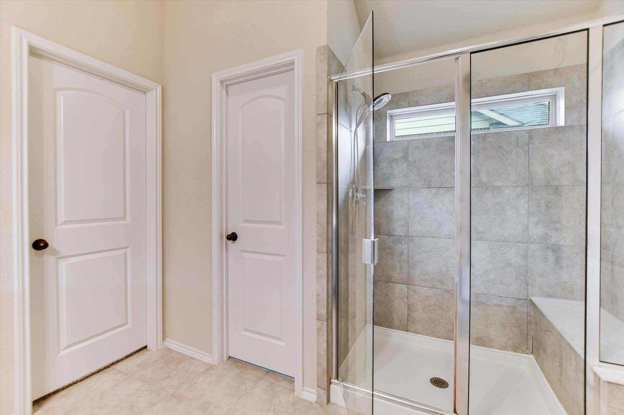 100 Rebel Red Cv, Liberty Hill, TX 78642