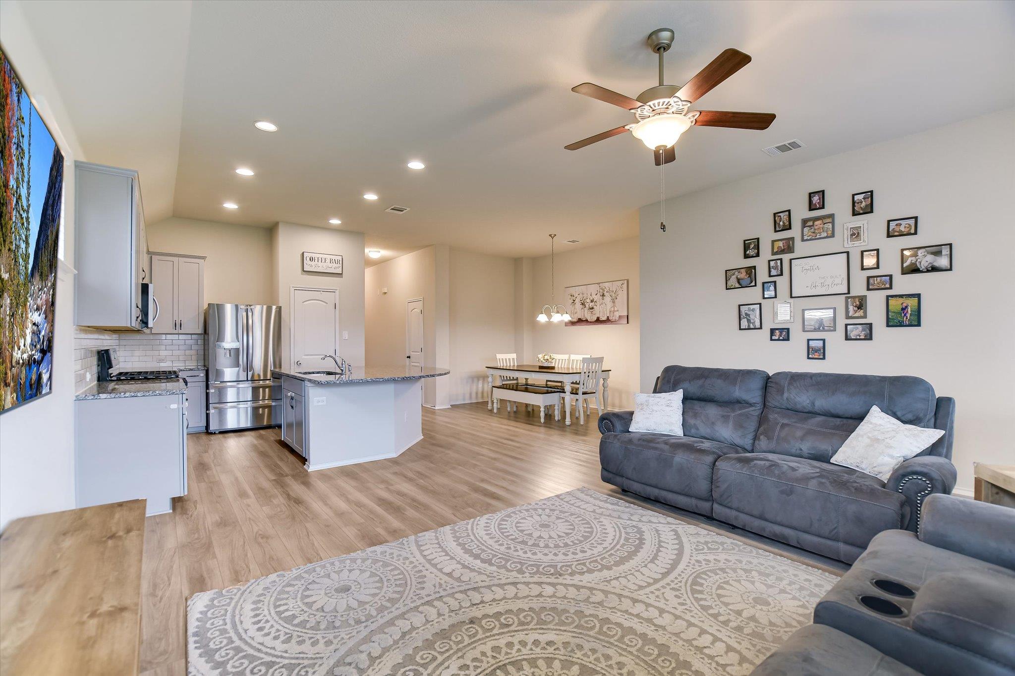 100 Rebel Red Cv, Liberty Hill, TX 78642