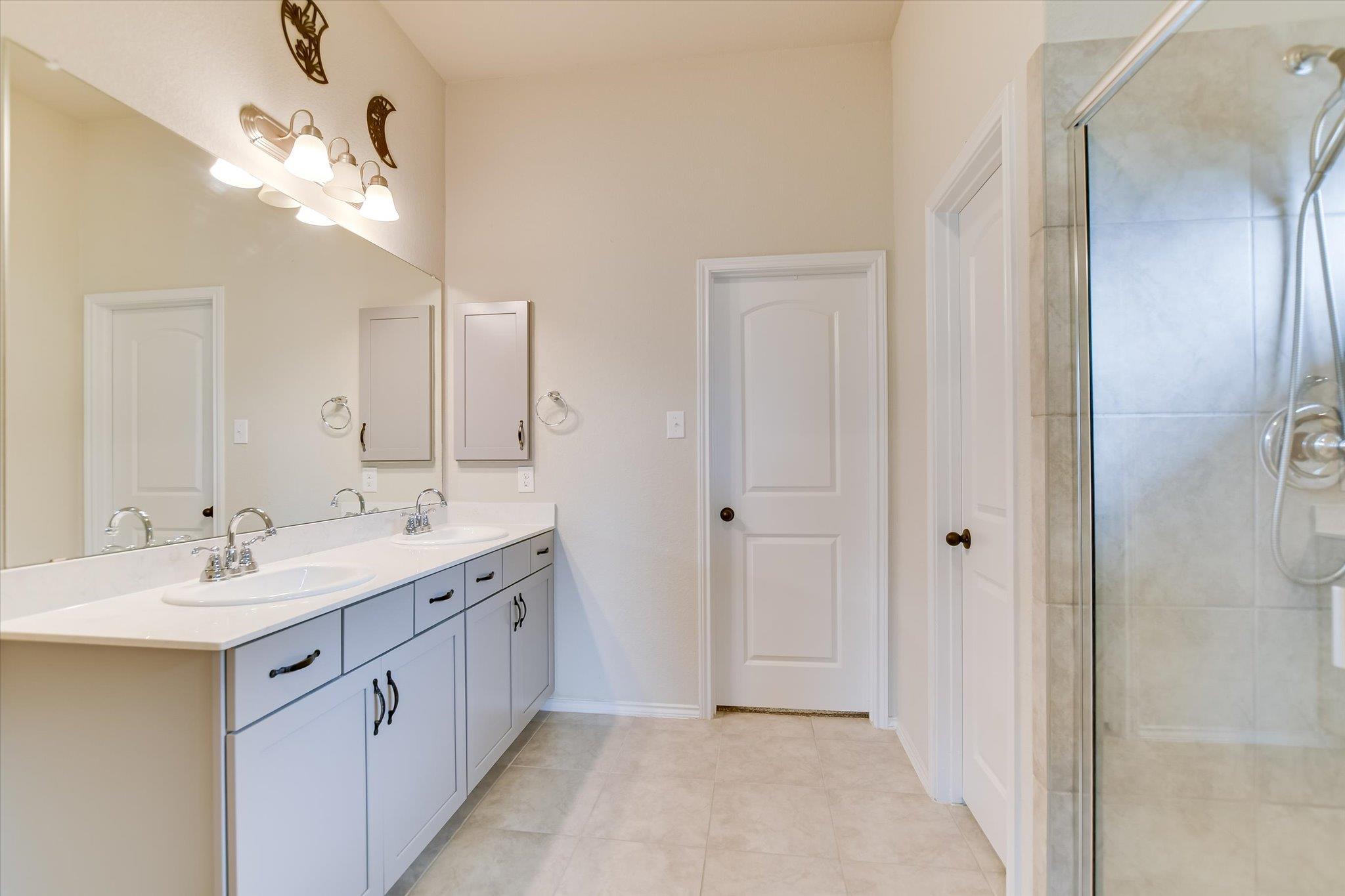 100 Rebel Red Cv, Liberty Hill, TX 78642