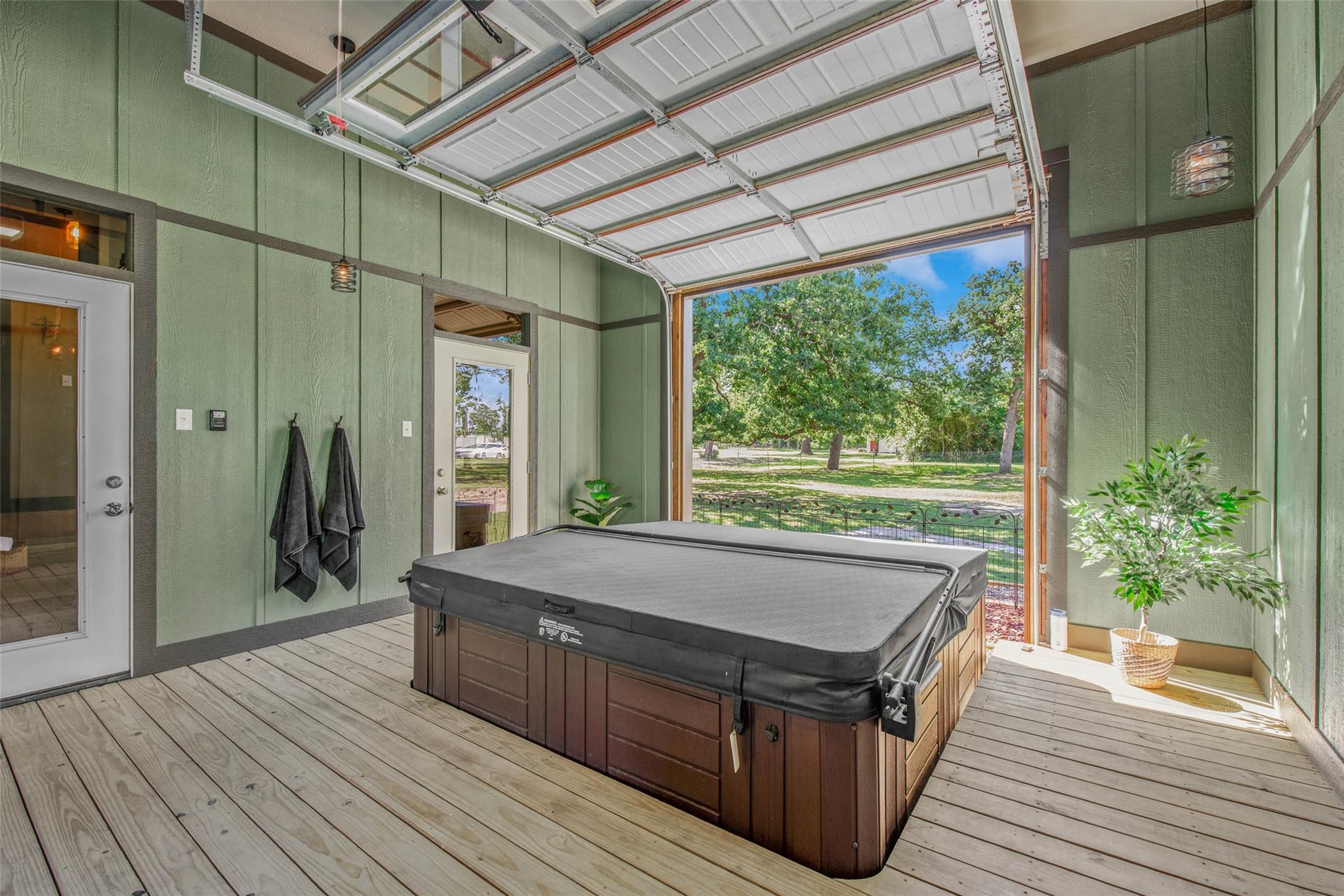 16227 County Road 436, Somerville, TX 77879