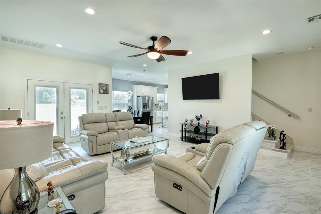 2409 Pecan St, Bastrop, TX 78602