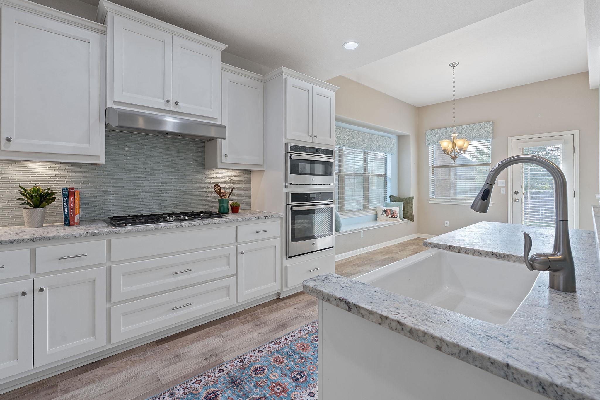 2809 Coral Valley Dr, Leander, TX 78641