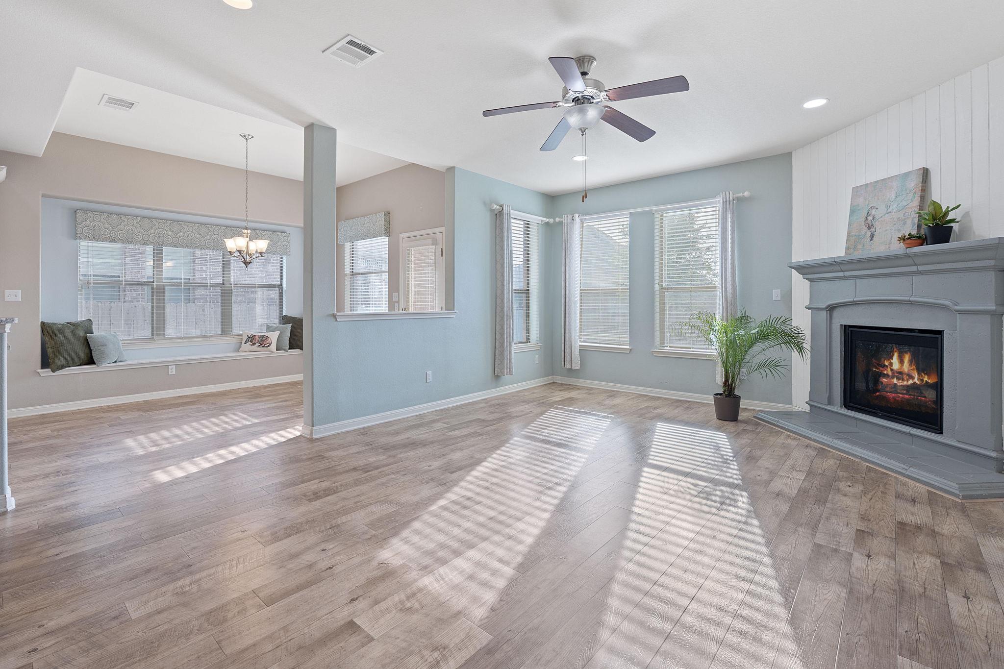 2809 Coral Valley Dr, Leander, TX 78641