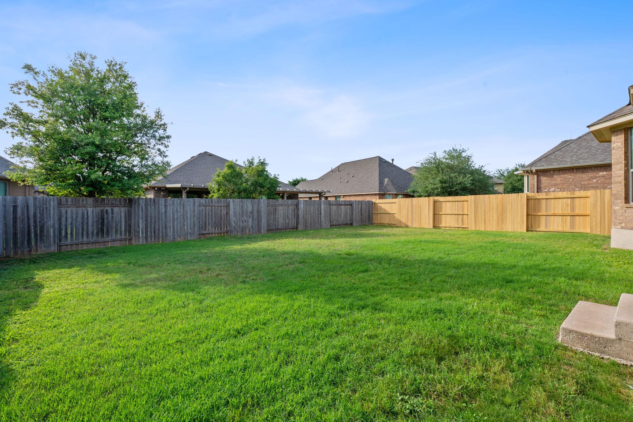 2809 Coral Valley Dr, Leander, TX 78641