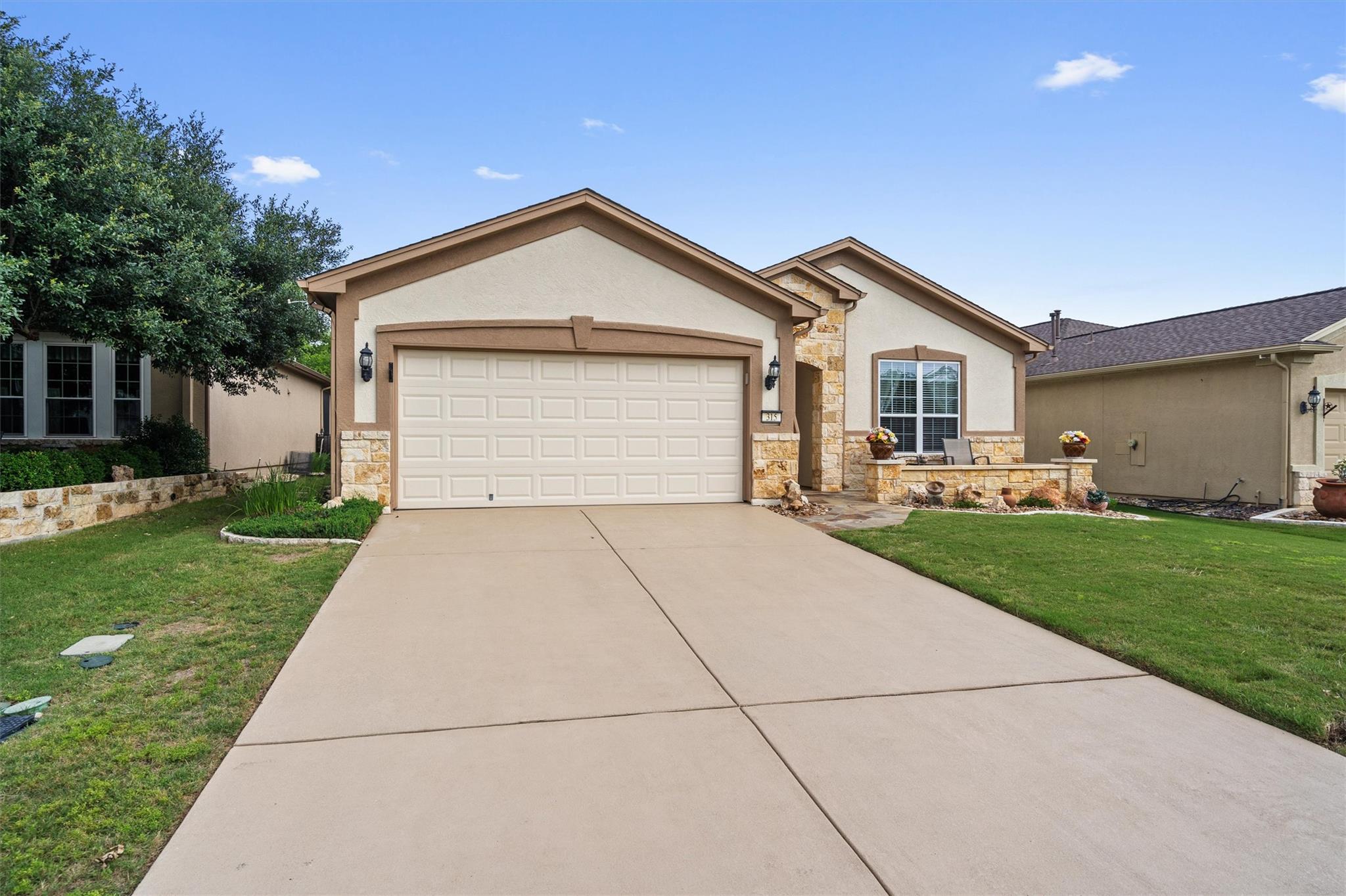 315 Cooper Lake Dr, Georgetown, TX 78633