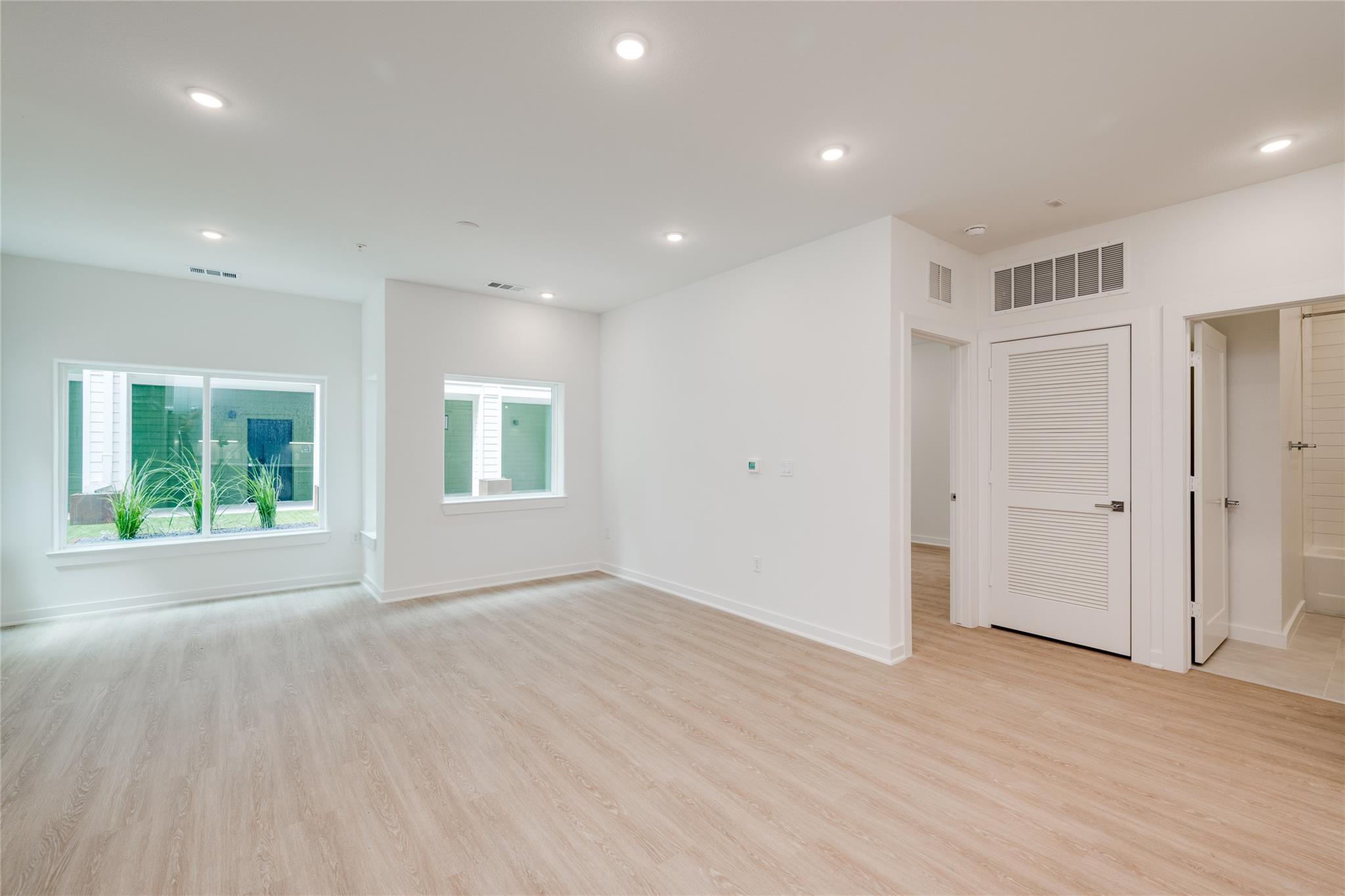 4802 S Congress Ave # 121, Austin, TX 78745