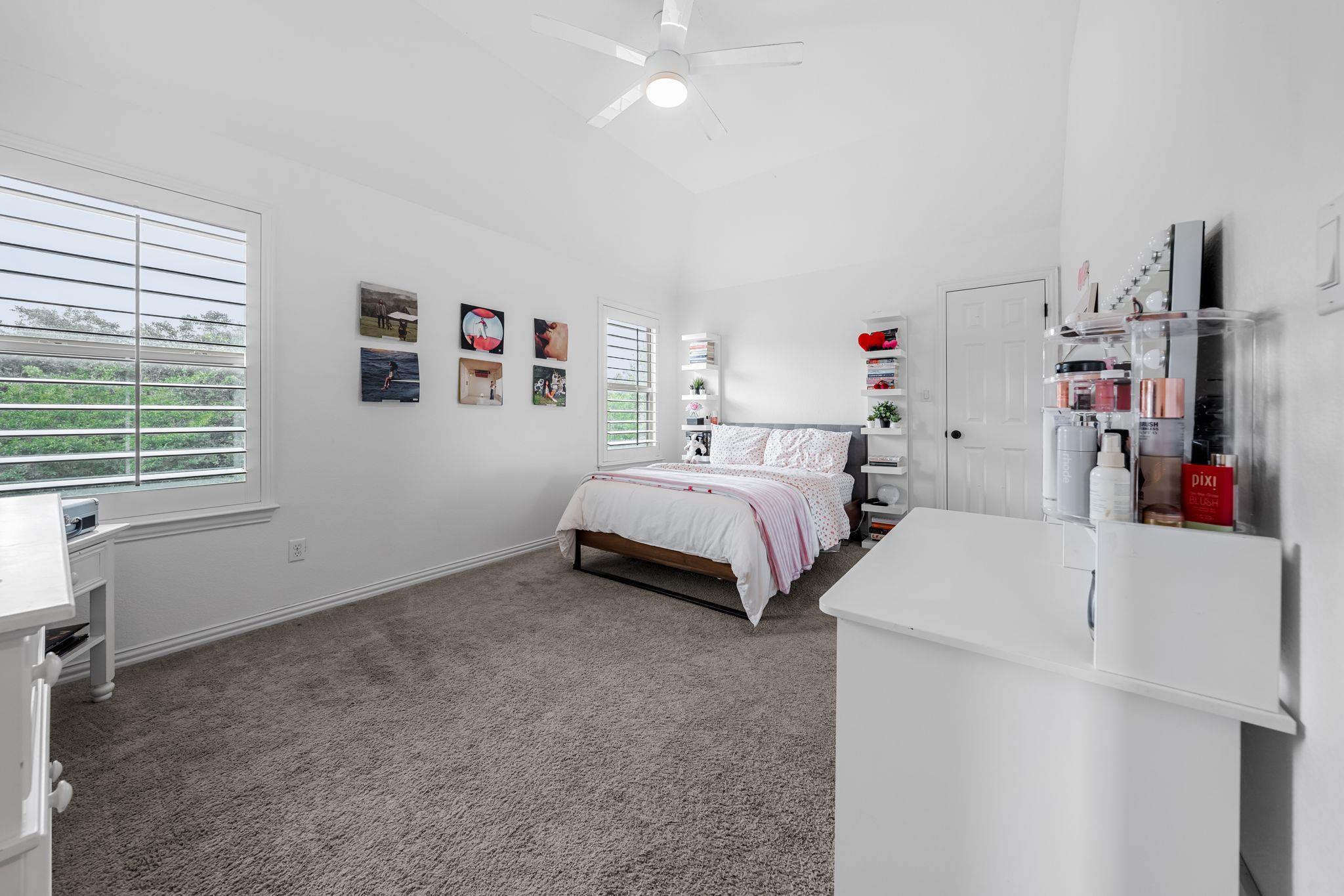 285 Sand Hills Ln, Austin, TX 78737