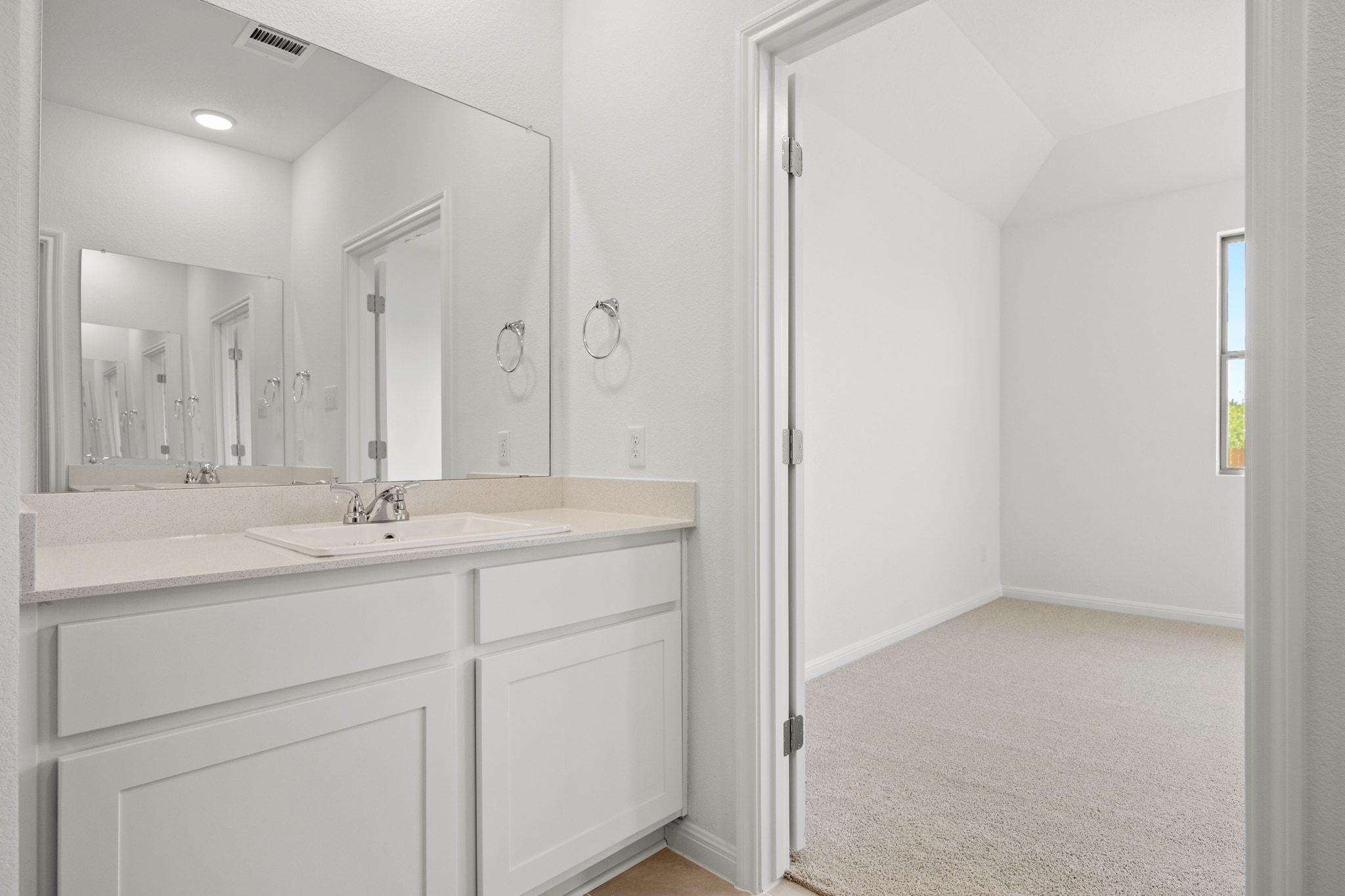 278 Bendecido Loop, Elgin, TX 78621