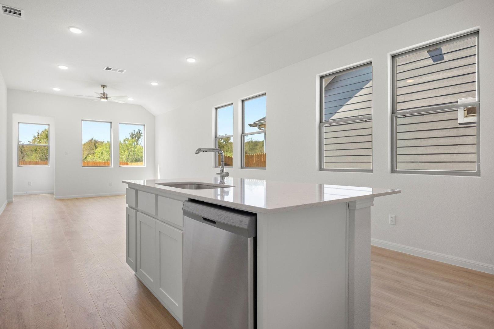 278 Bendecido Loop, Elgin, TX 78621