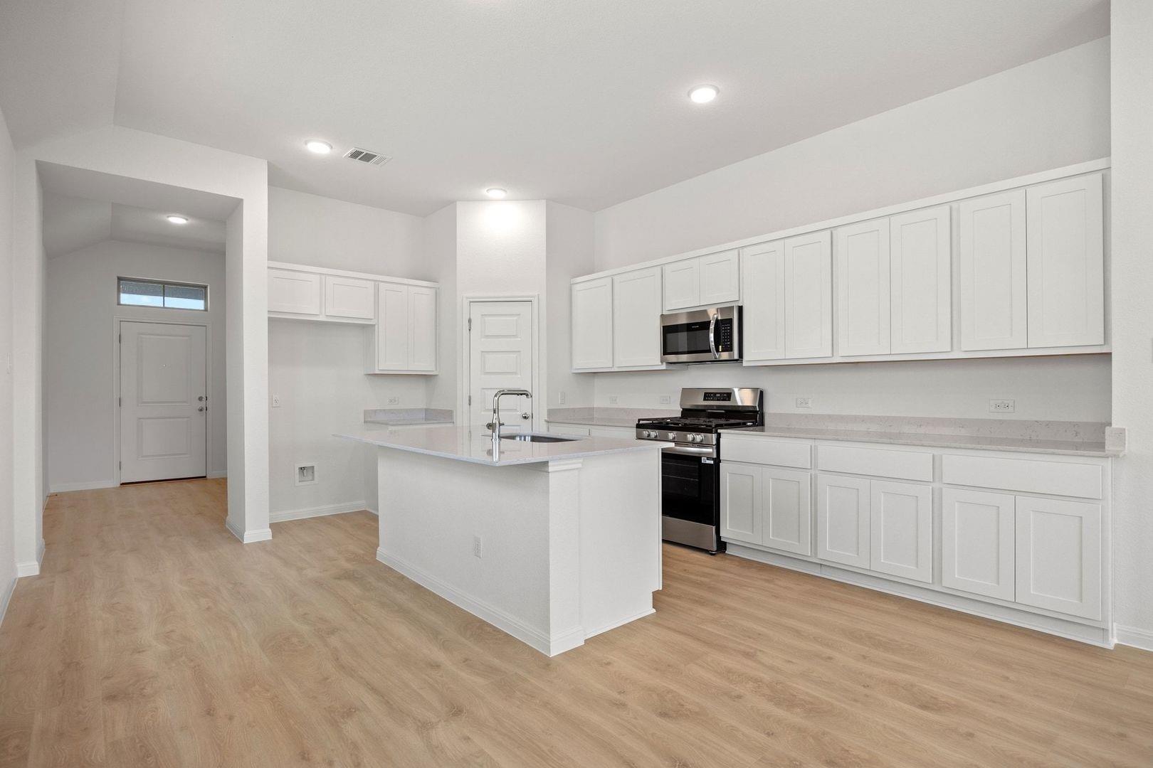 278 Bendecido Loop, Elgin, TX 78621