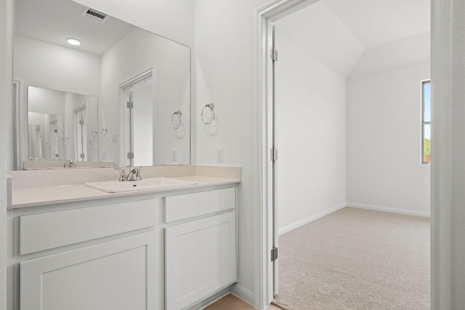 278 Bendecido Loop, Elgin, TX 78621