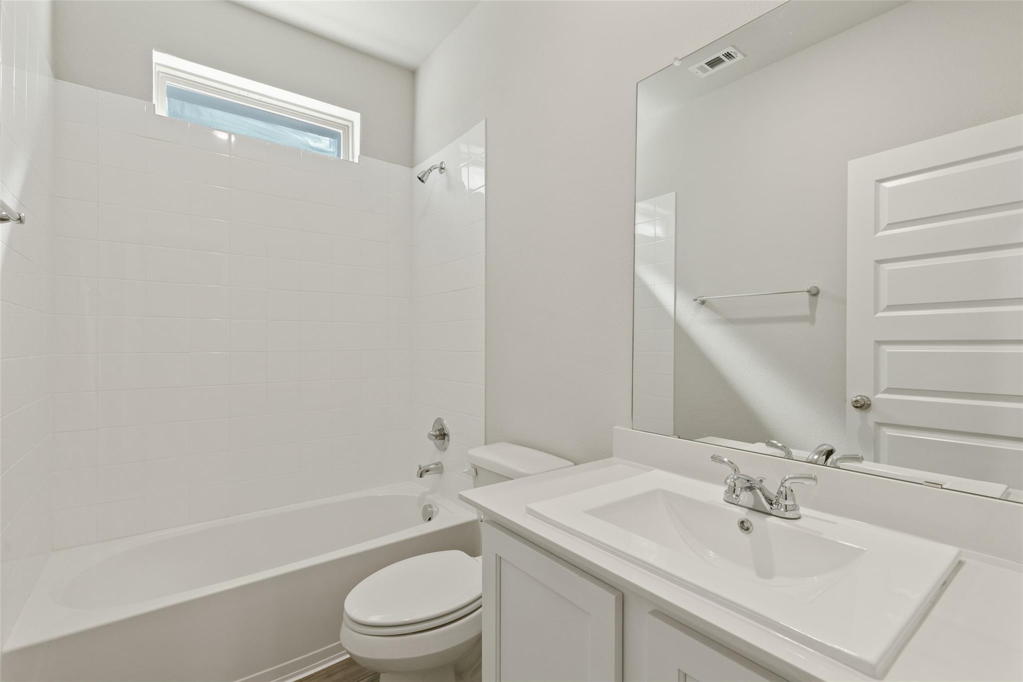 288 Bendecido Loop, Elgin, TX 78621