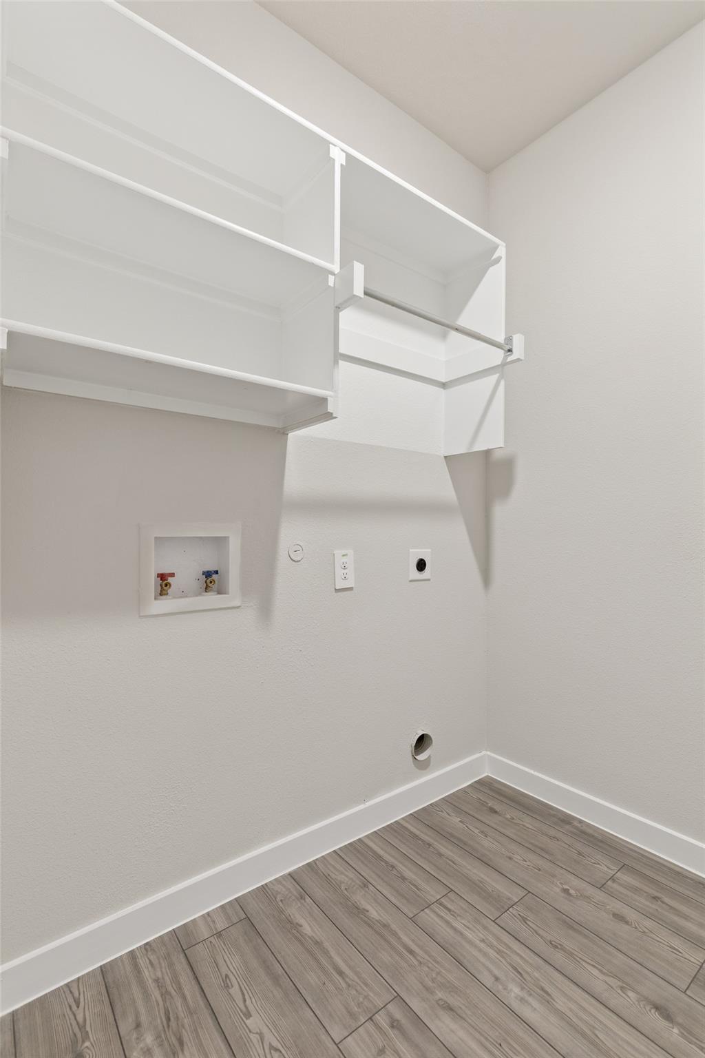 288 Bendecido Loop, Elgin, TX 78621