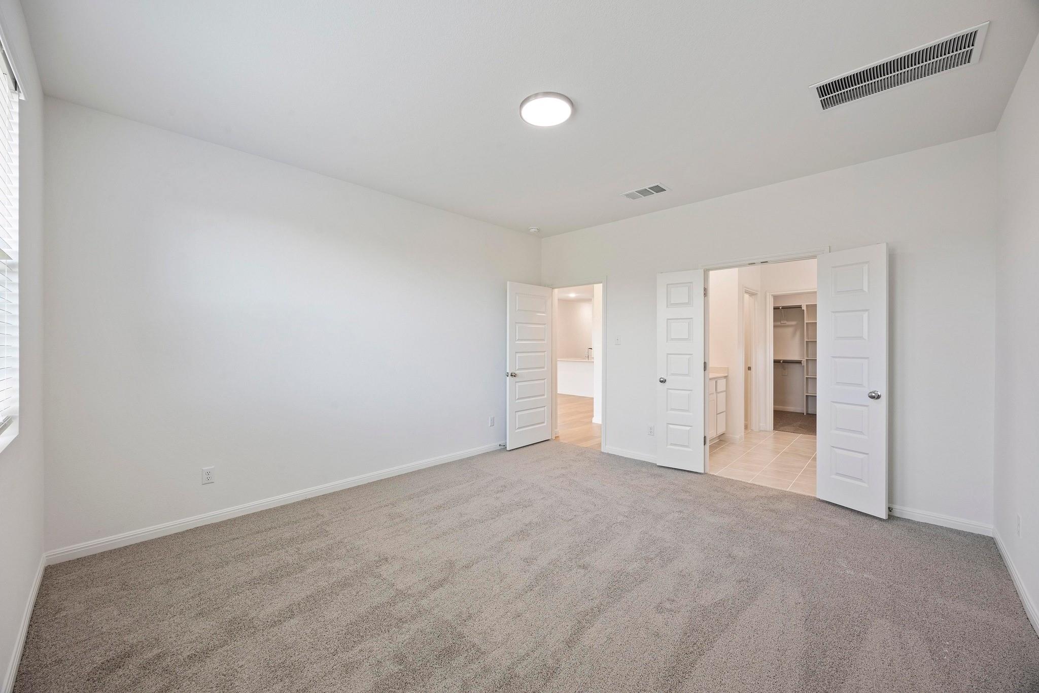 282 Bendecido Loop, Elgin, TX 78621