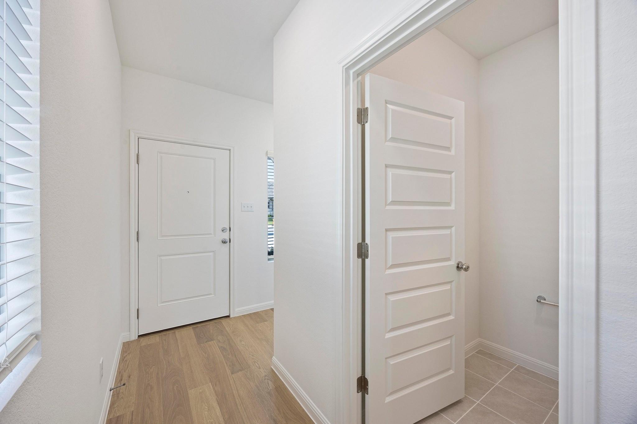 282 Bendecido Loop, Elgin, TX 78621