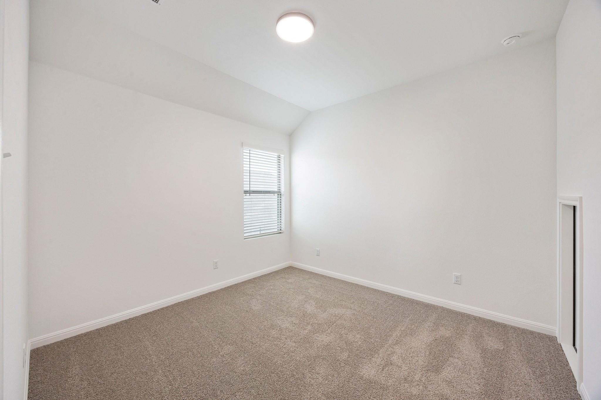 282 Bendecido Loop, Elgin, TX 78621