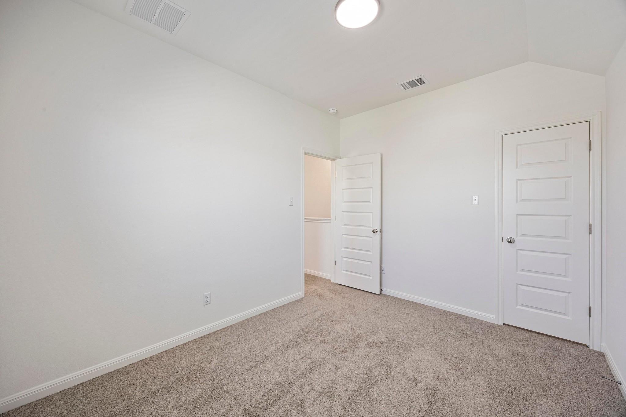 282 Bendecido Loop, Elgin, TX 78621