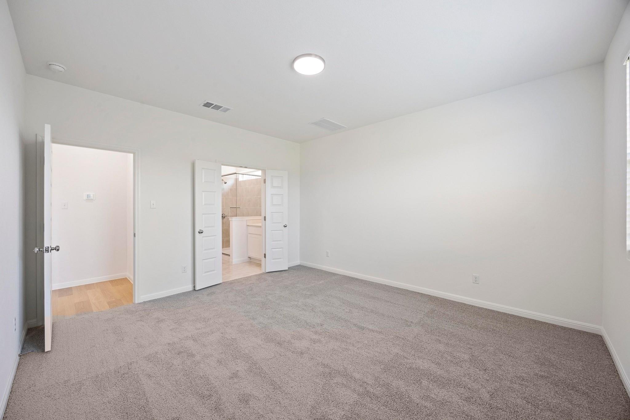 282 Bendecido Loop, Elgin, TX 78621