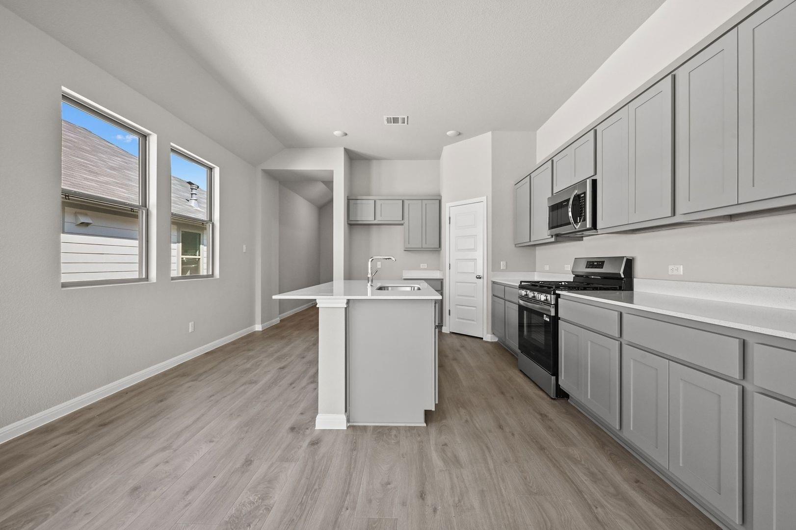 294 Bendecido Loop, Elgin, TX 78621