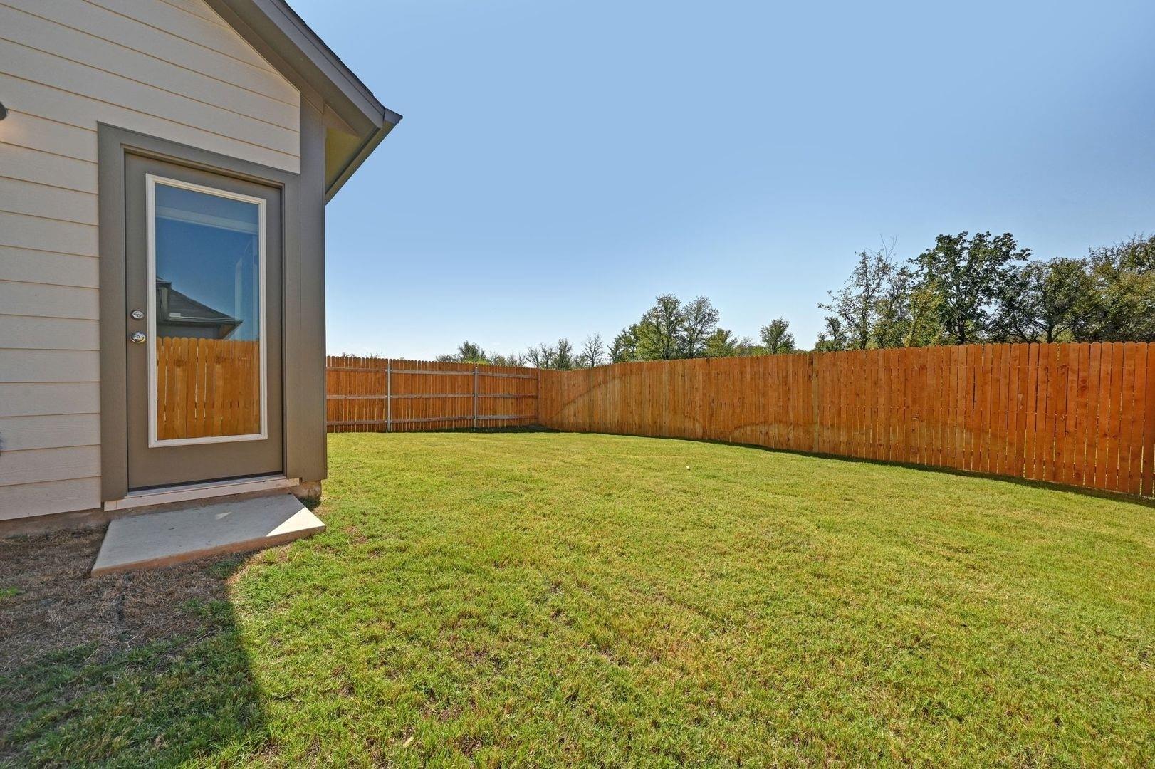 294 Bendecido Loop, Elgin, TX 78621