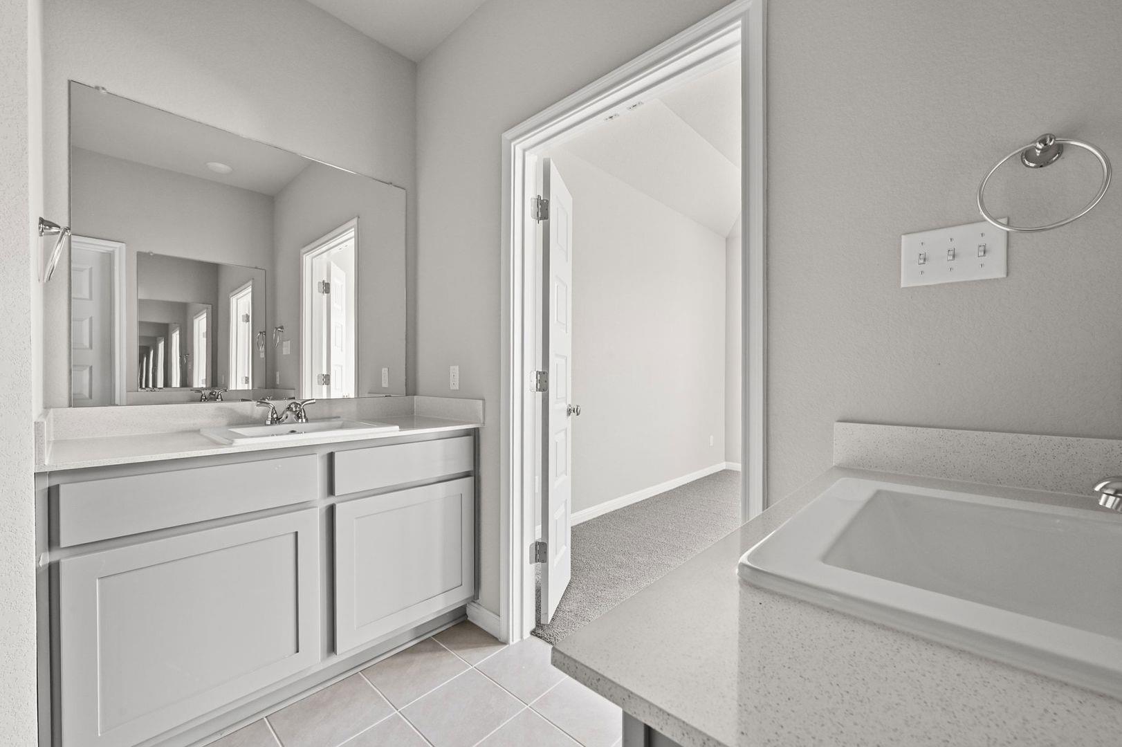 294 Bendecido Loop, Elgin, TX 78621