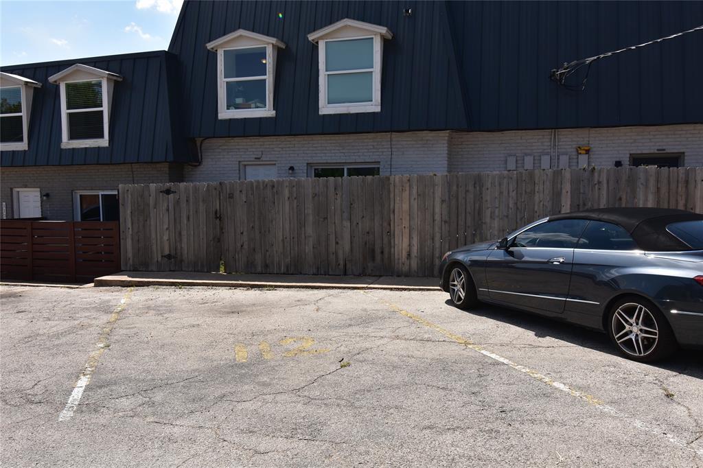 300 E Croslin St # 114, Austin, TX 78752