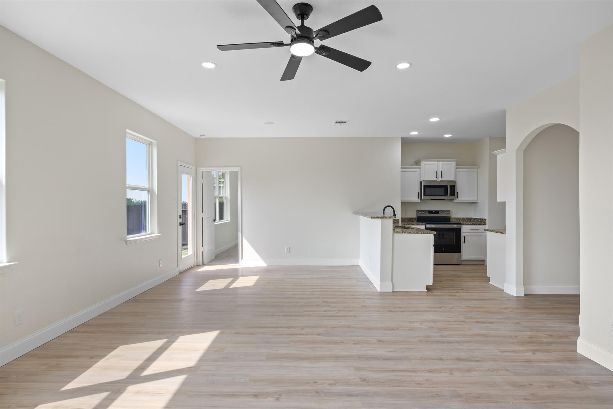 13221 Cabinet Dr, Manor, TX 78653