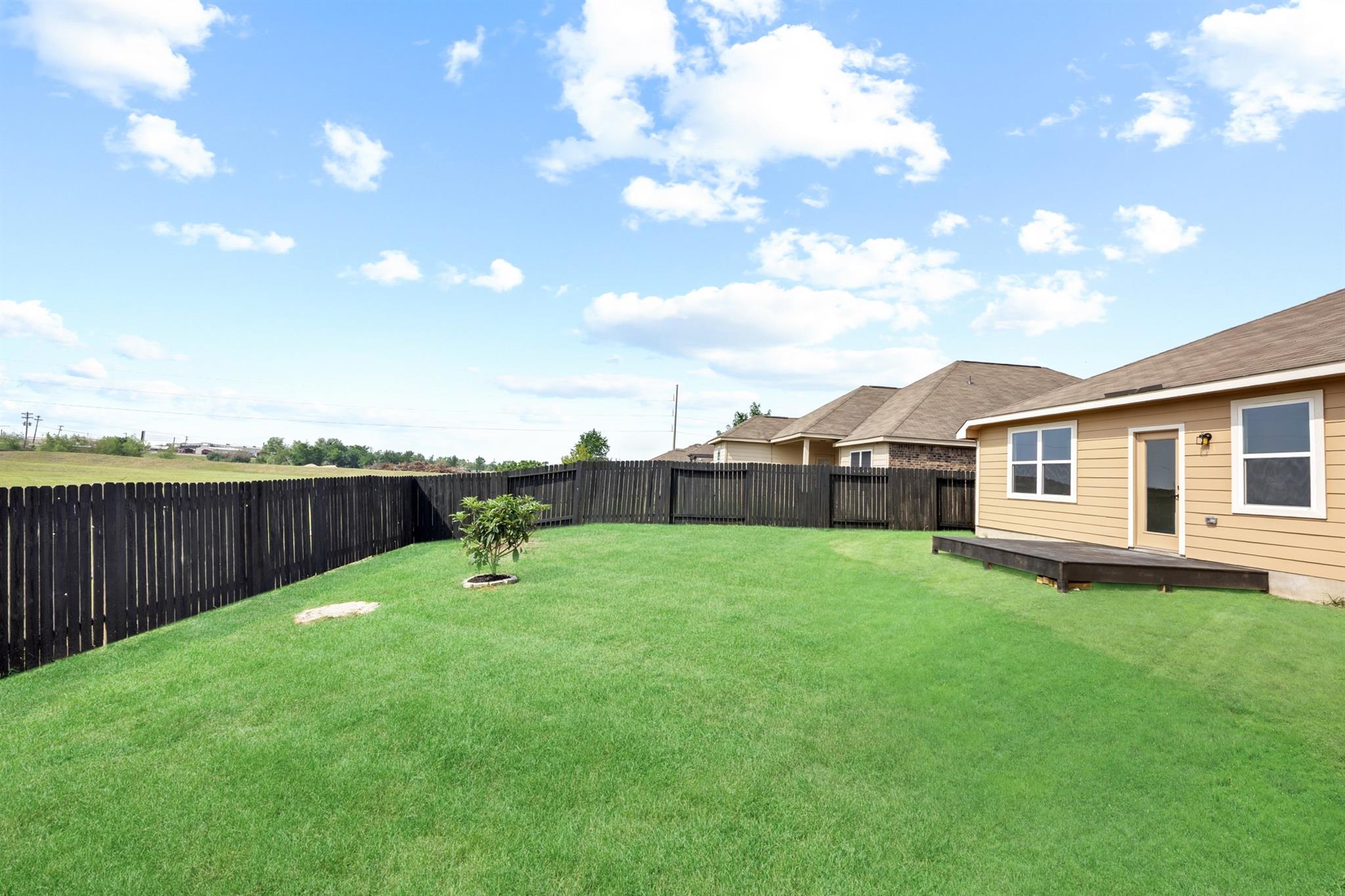 13221 Cabinet Dr, Manor, TX 78653