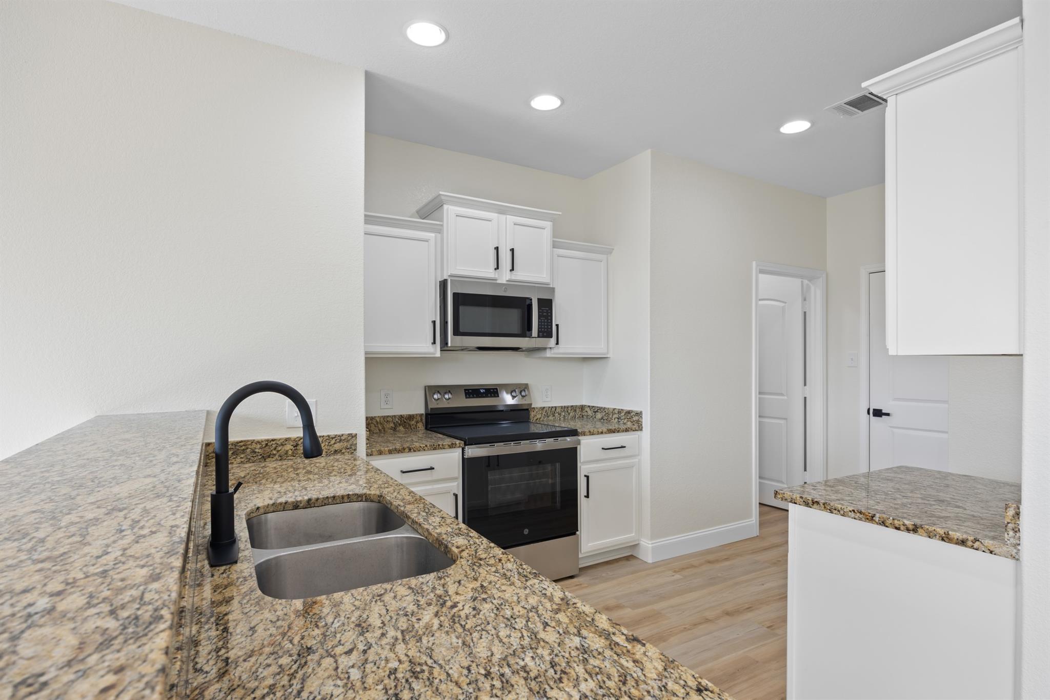 13221 Cabinet Dr, Manor, TX 78653