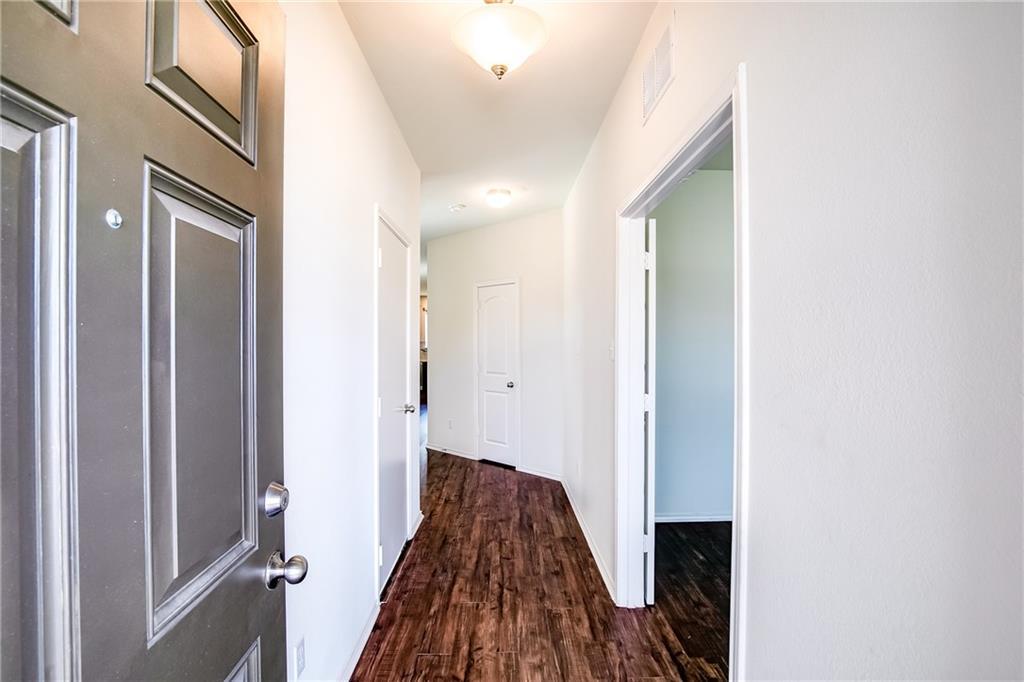 253 Beechnut Dr, Buda, TX 78610