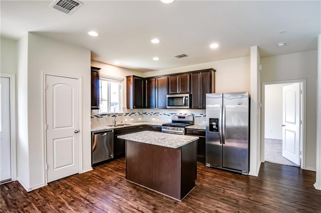 253 Beechnut Dr, Buda, TX 78610