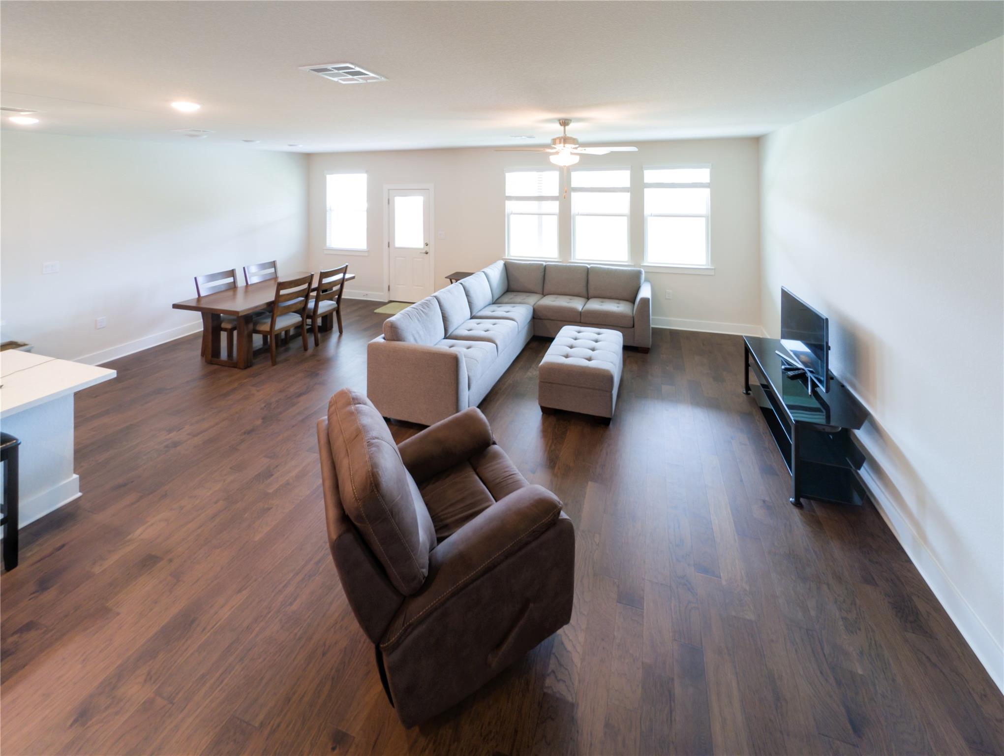 2013 Purple Martin Dr, Pflugerville, TX 78660