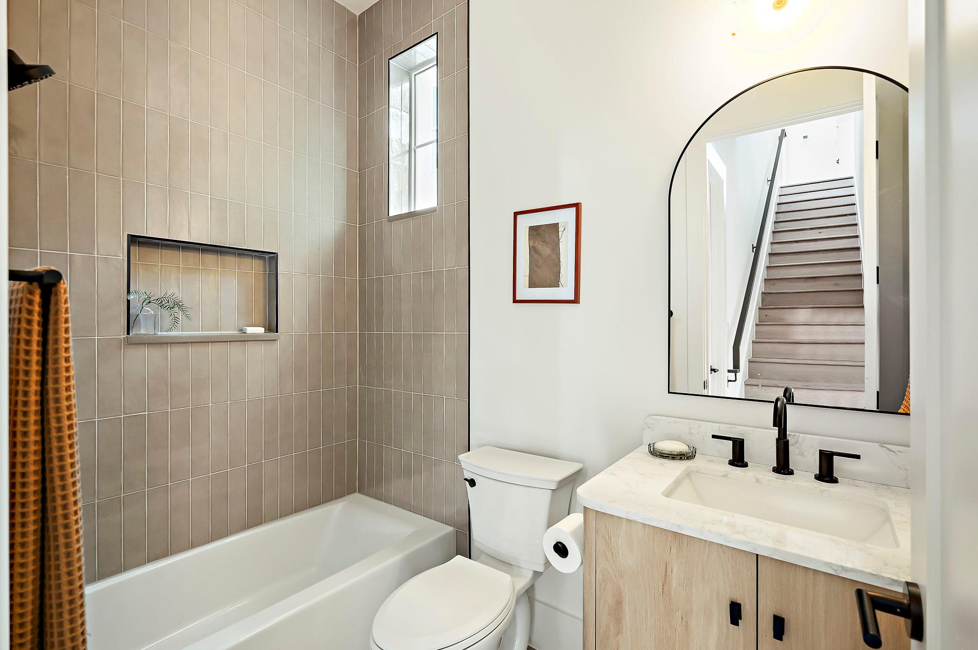 1406 Cometa St # 1, Austin, TX 78721
