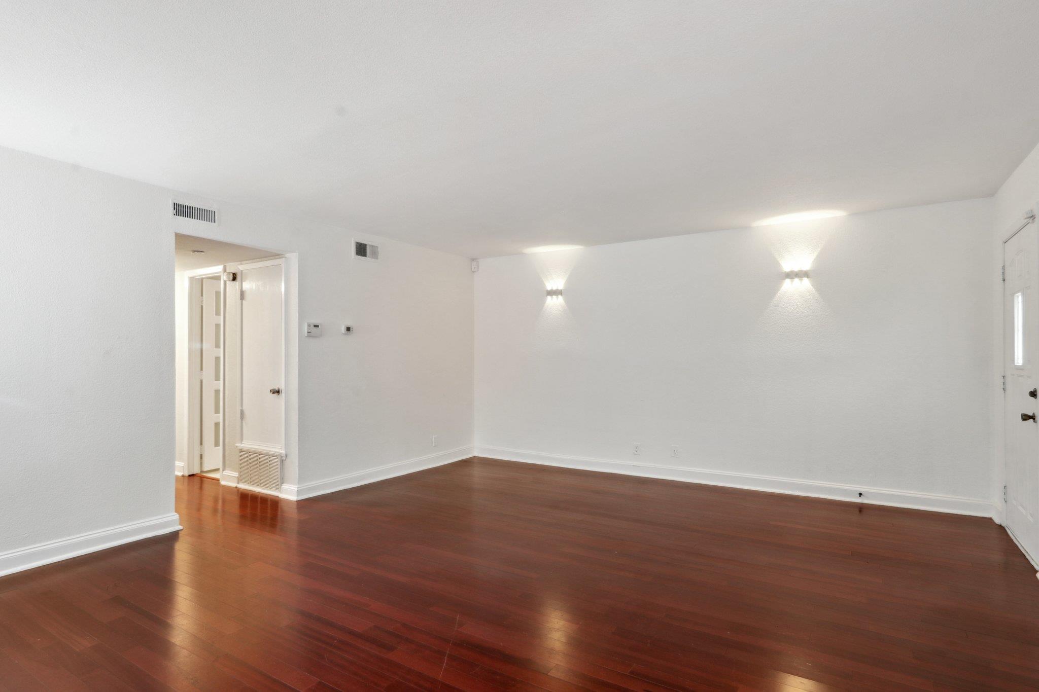 500 E Riverside Dr # 241, Austin, TX 78704