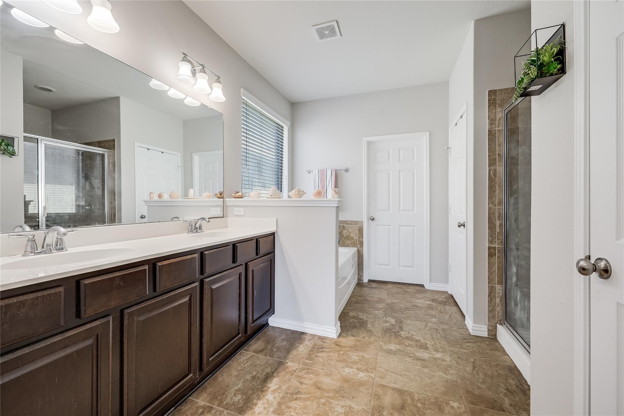 2017 Granite Springs Rd, Leander, TX 78641