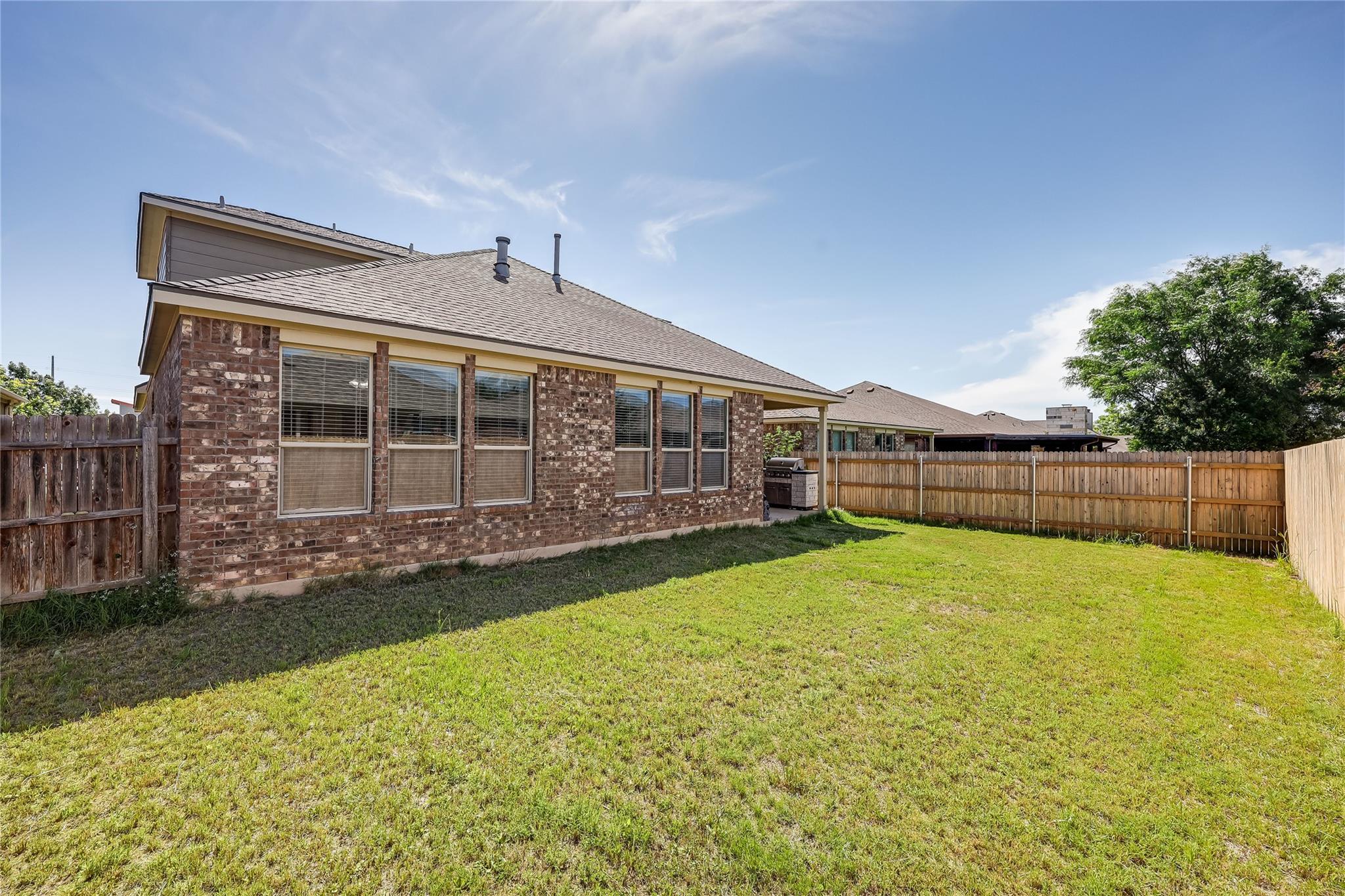 2017 Granite Springs Rd, Leander, TX 78641