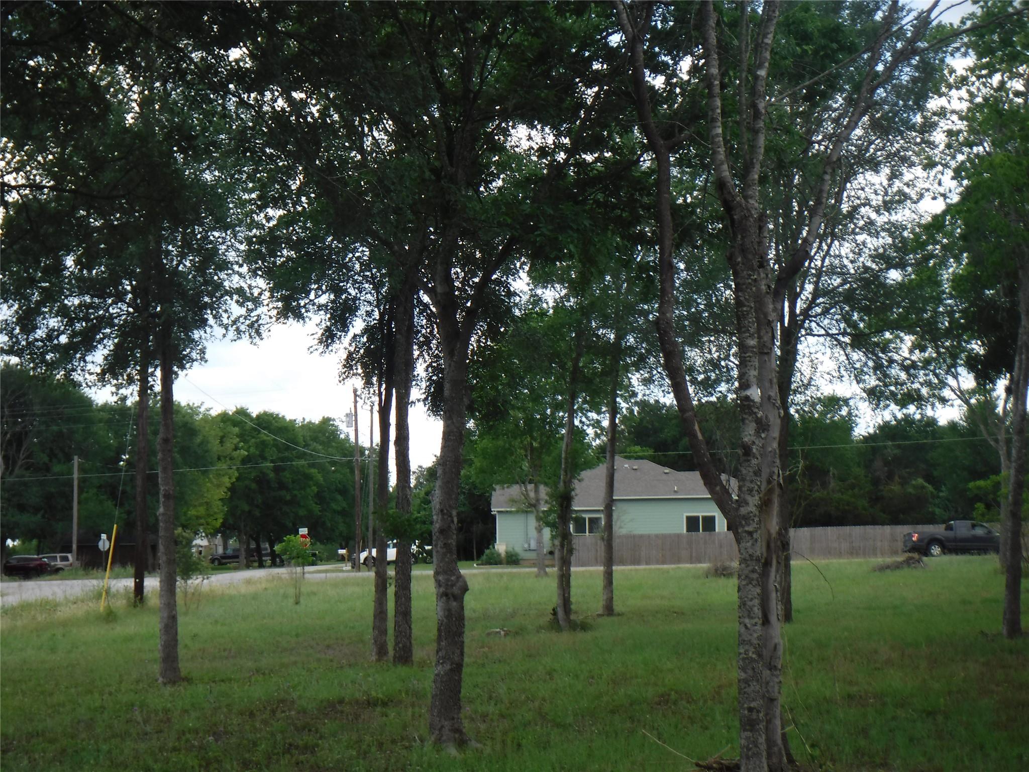 104 W Riverside Dr, Bastrop, TX 78602