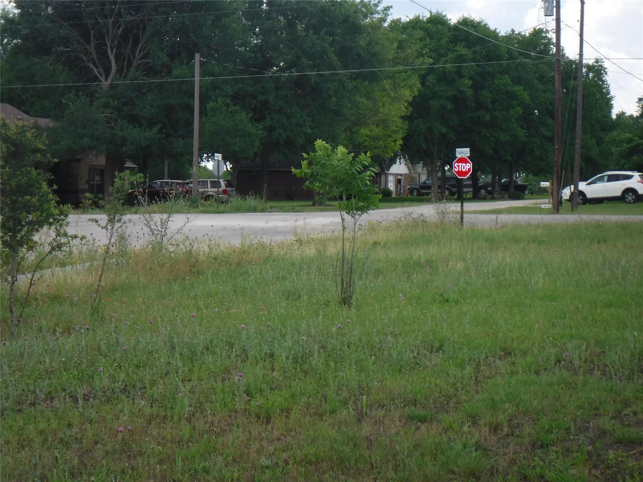 104 W Riverside Dr, Bastrop, TX 78602