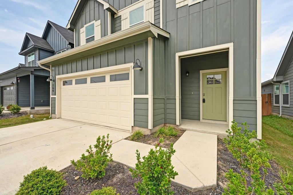 164 Frogmore Loop, Uhland, TX 78640