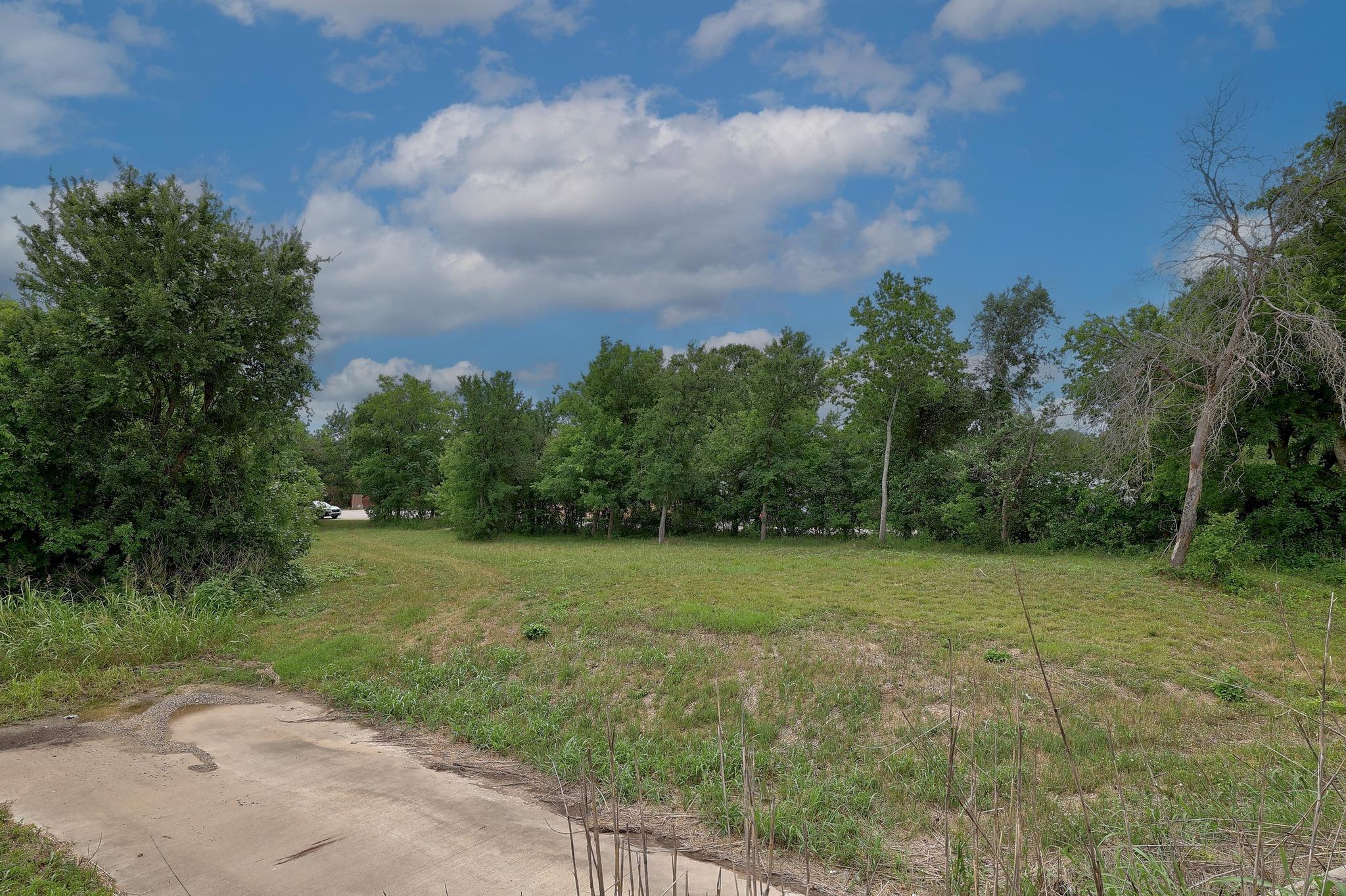 101 River Rd, Liberty Hill, TX 78642