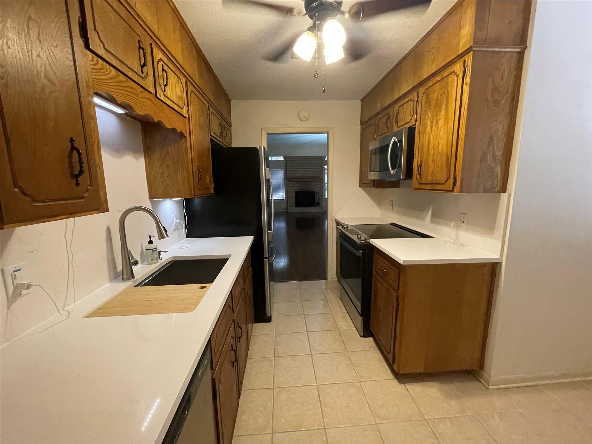 306 S Arnold St, Lampasas, TX 76550
