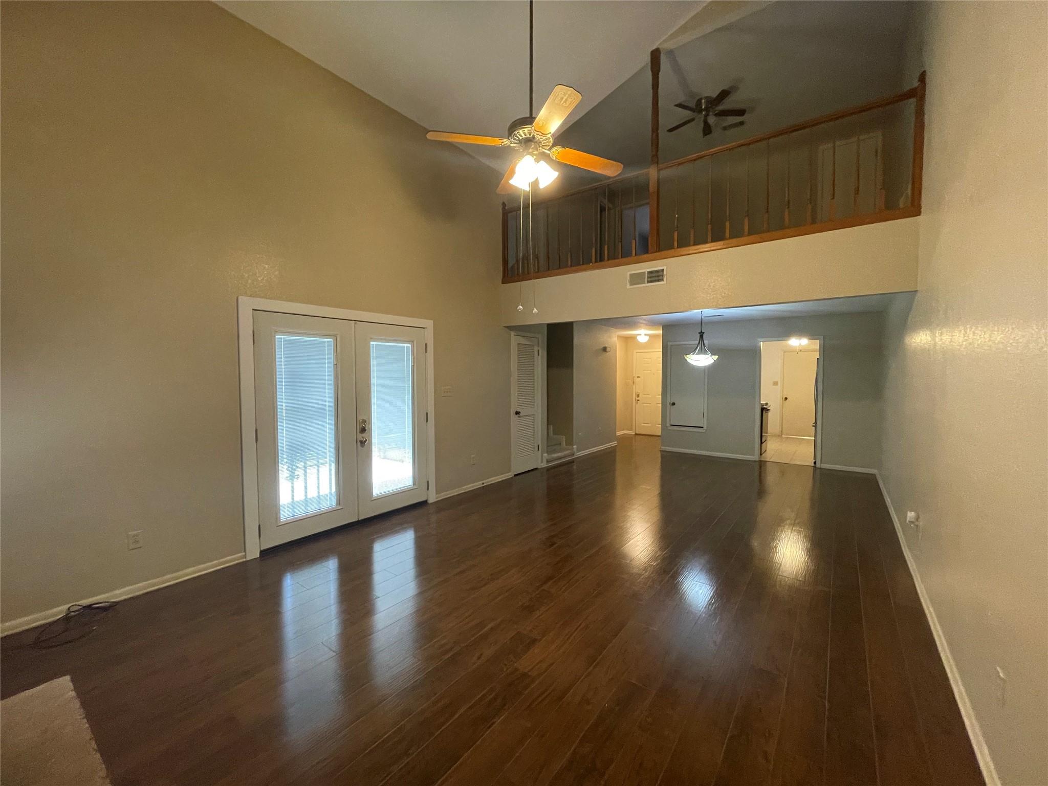 306 S Arnold St, Lampasas, TX 76550