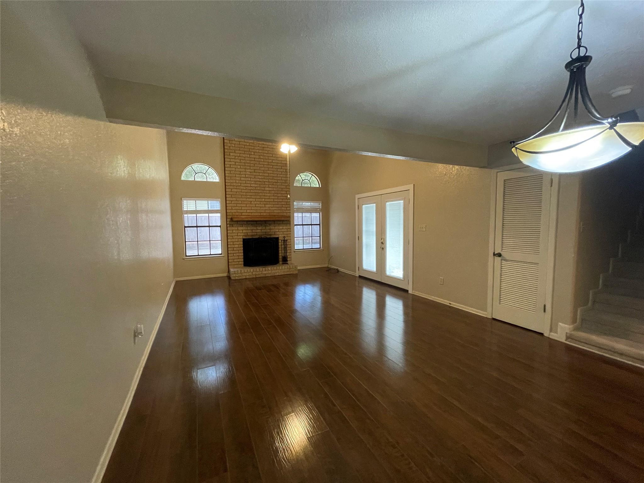 306 S Arnold St, Lampasas, TX 76550